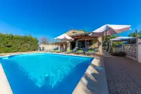 Holiday rentals in Can antich