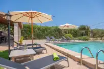 Holiday rentals in Ca'n coll