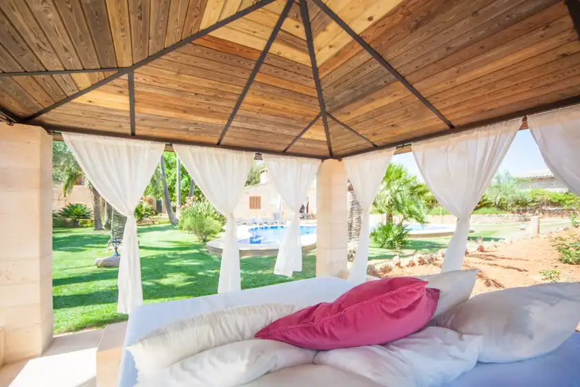 Holiday rentals in Can rovey, Inca