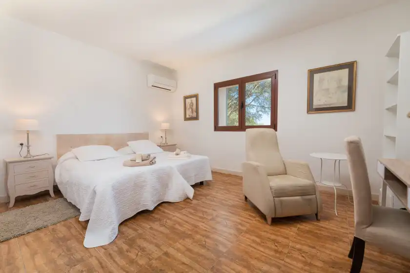 Holiday rentals in Can madis, Costitx