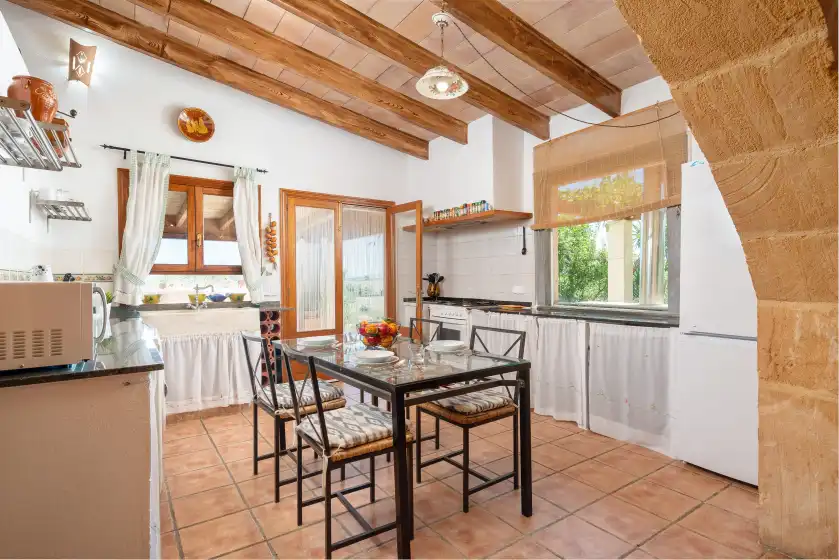 Holiday rentals in El reboster (carboneras), Maria de la Salut