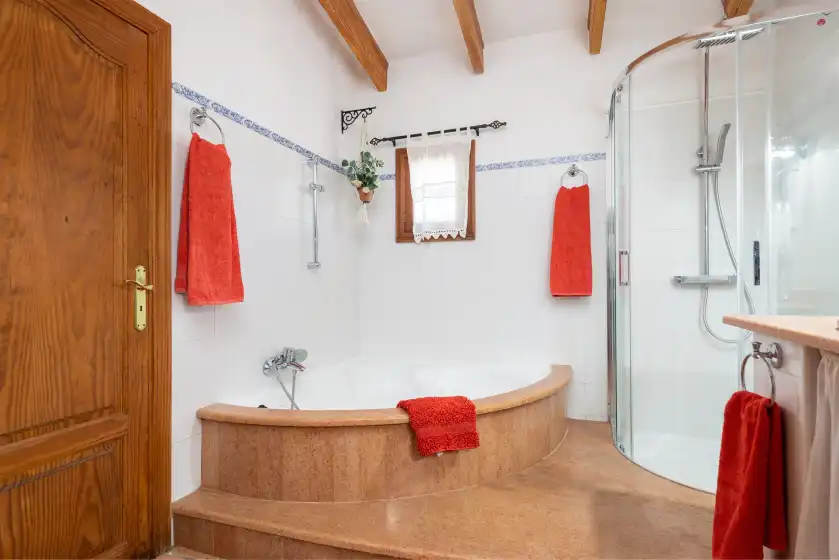 Holiday rentals in El reboster (carboneras), Maria de la Salut