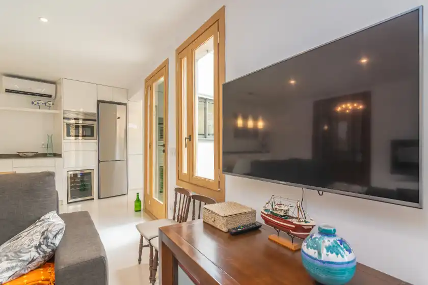 Holiday rentals in Sa teulera de pina, Pina