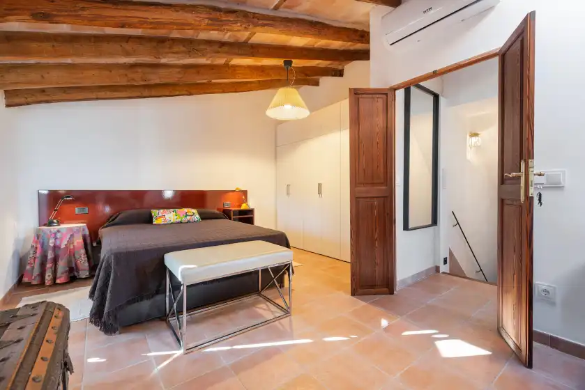 Holiday rentals in Sa teulera de pina, Pina