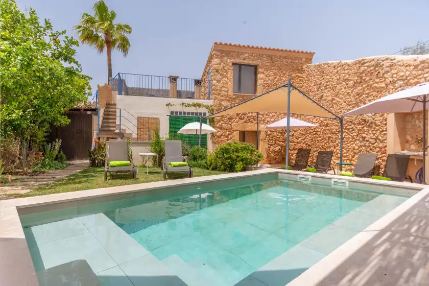 Holiday rentals in Sa teulera de pina