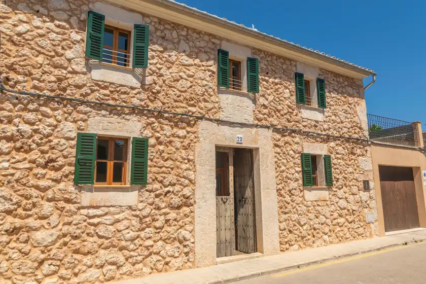 Holiday rentals in Sa teulera de pina, Pina