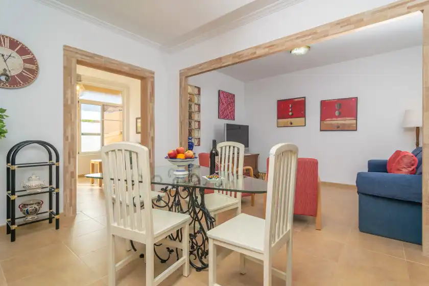 Holiday rentals in Juniper (inca), Inca