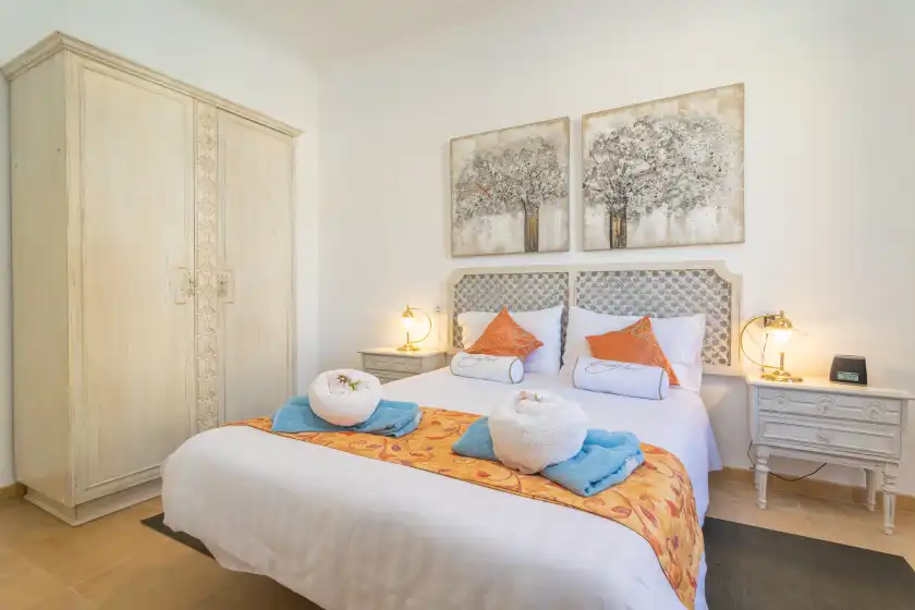 Holiday rentals in Juniper (inca), Inca