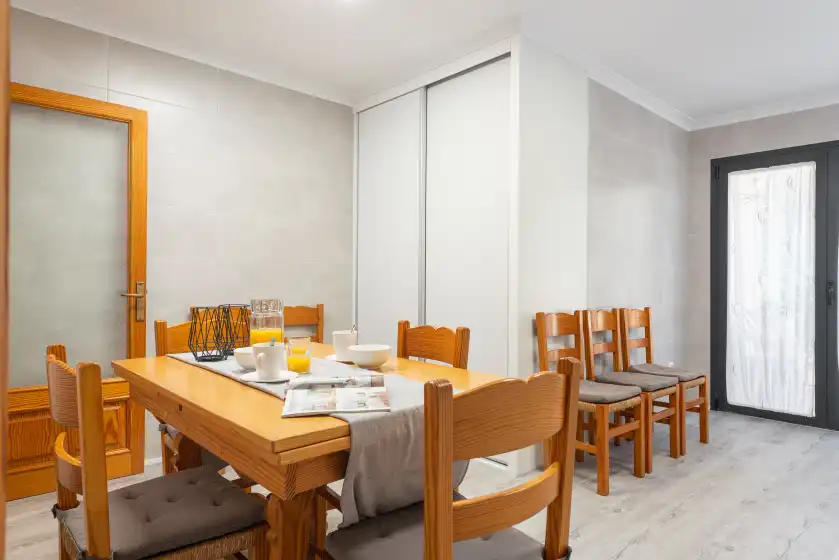 Holiday rentals in Villa canta, Platja de Muro