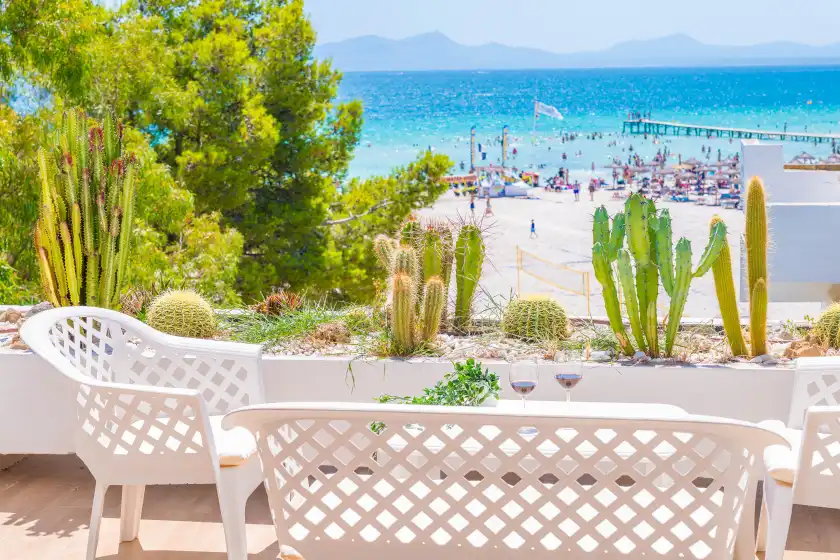 Holiday rentals in Mar esmeralda