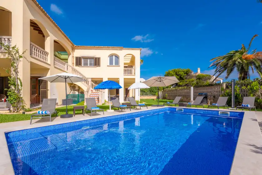 Holiday rentals in Casa leo, Platja de Muro