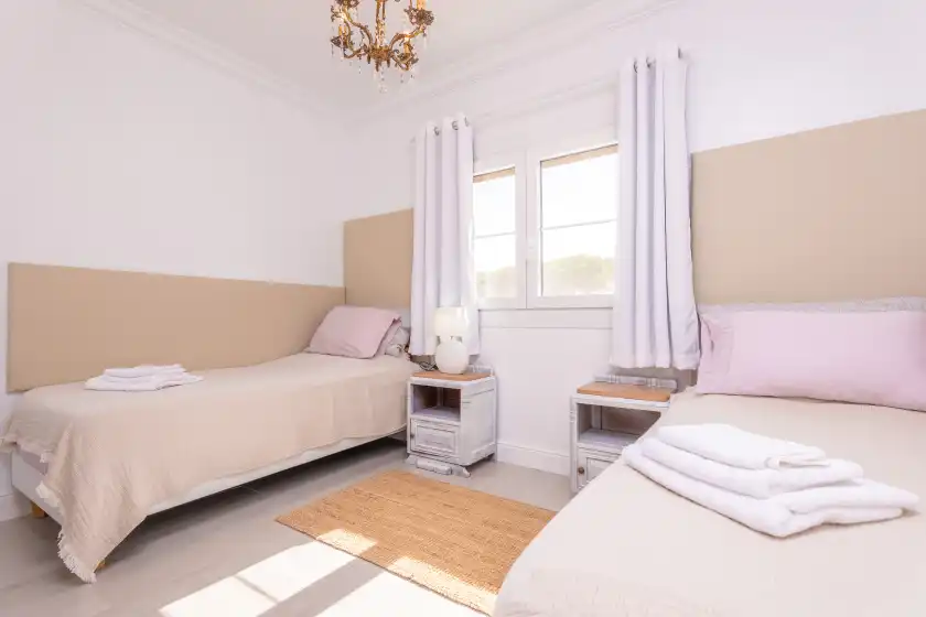 Holiday rentals in Casa leo, Platja de Muro