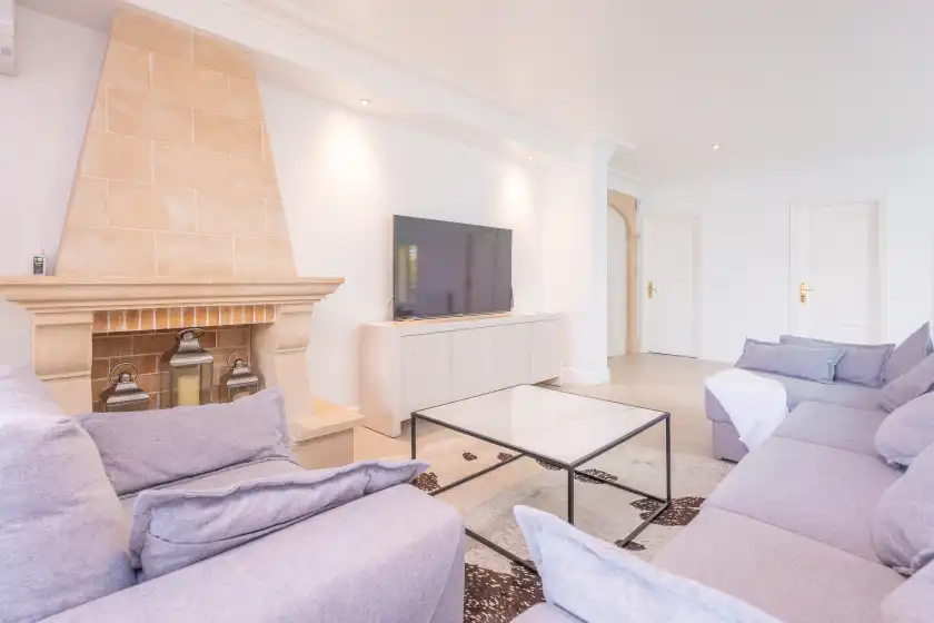 Holiday rentals in Casa leo, Platja de Muro