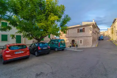 Plaça Vella de Montuïri, Mallorca, Vacalia.com