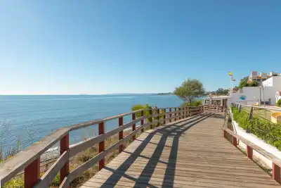 Playa de Guadalmansa, Málaga, Vacalia.com