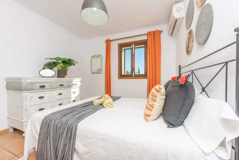 Holiday rentals in Can antich, Lloseta