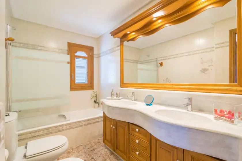 Holiday rentals in Villa isabel, Platja de Muro