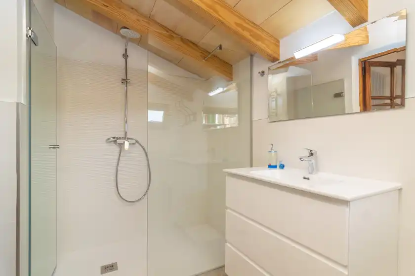 Holiday rentals in Sa teulera de pina, Pina