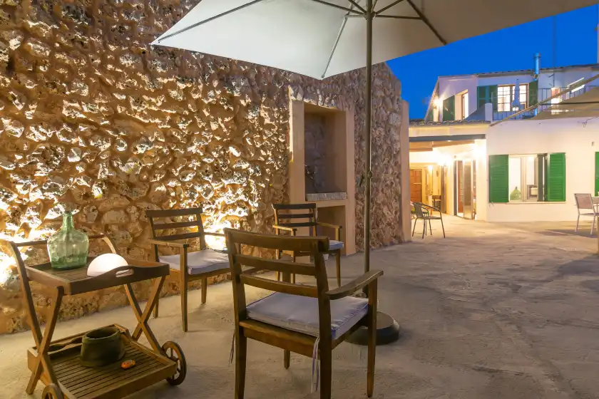 Holiday rentals in Sa teulera de pina, Pina