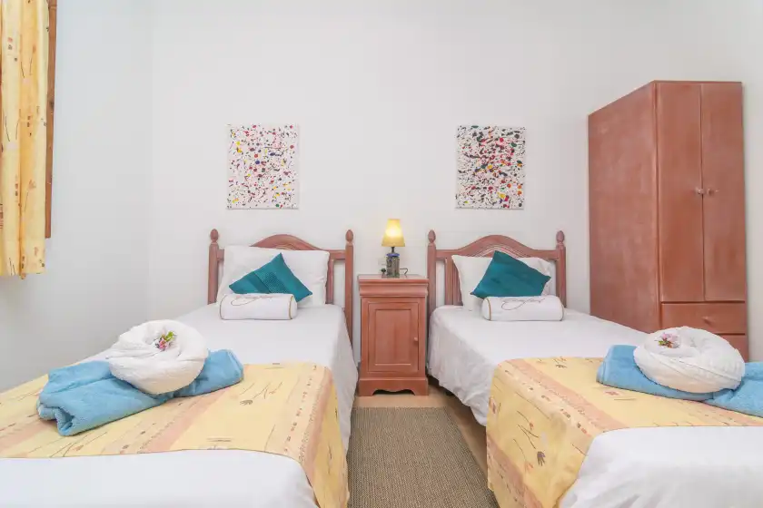 Holiday rentals in Juniper (inca), Inca