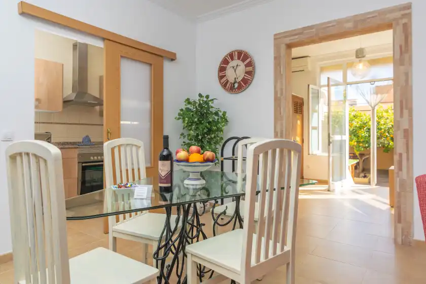 Holiday rentals in Juniper (inca), Inca