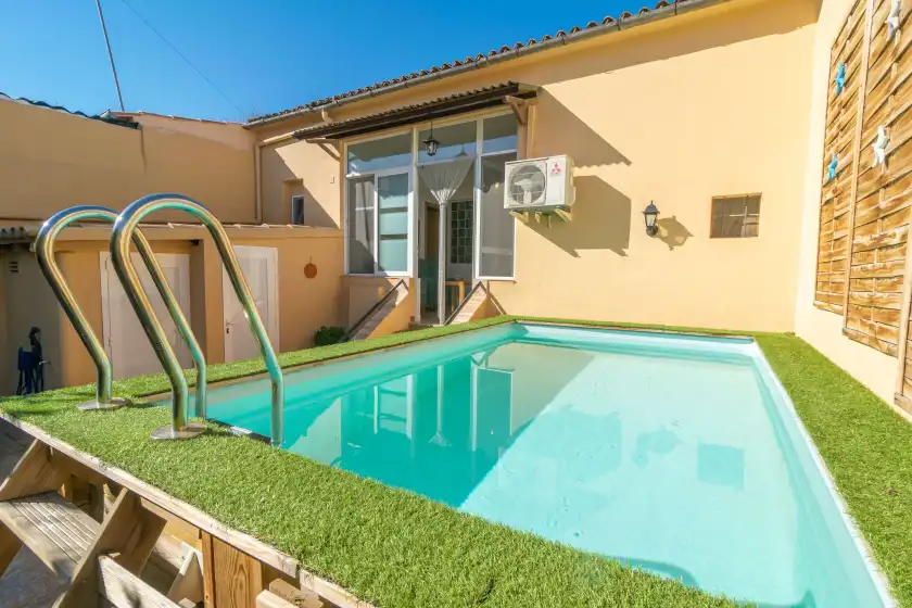 Holiday rentals in Juniper (inca), Inca