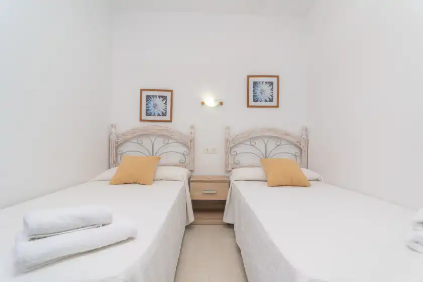 Alquiler vacacional en Villa marina (cala en porter), Cala en Porter