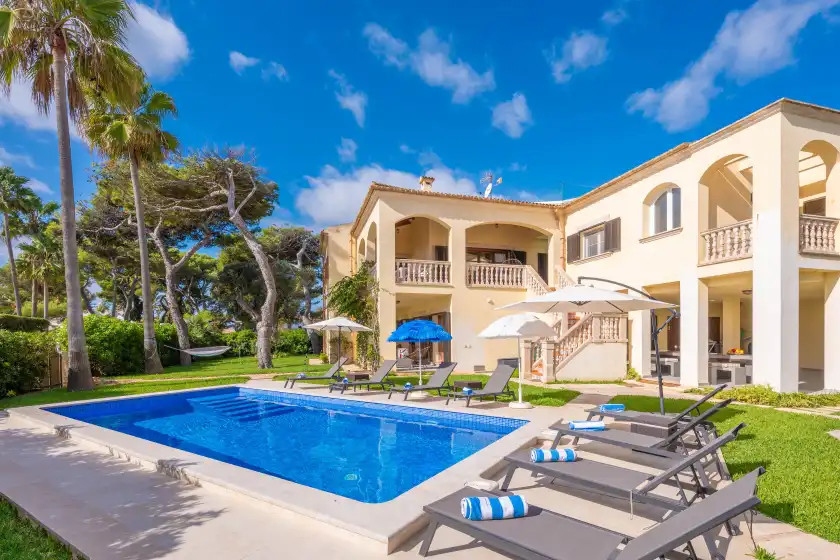 Holiday rentals in Casa leo, Platja de Muro