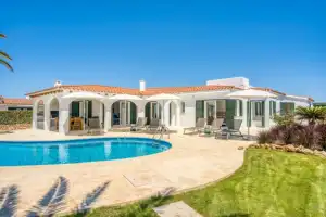 Villa mila - Location de vacances à Sant Lluís