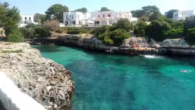 Cala en Busquets, Menorca, Vacalia.com